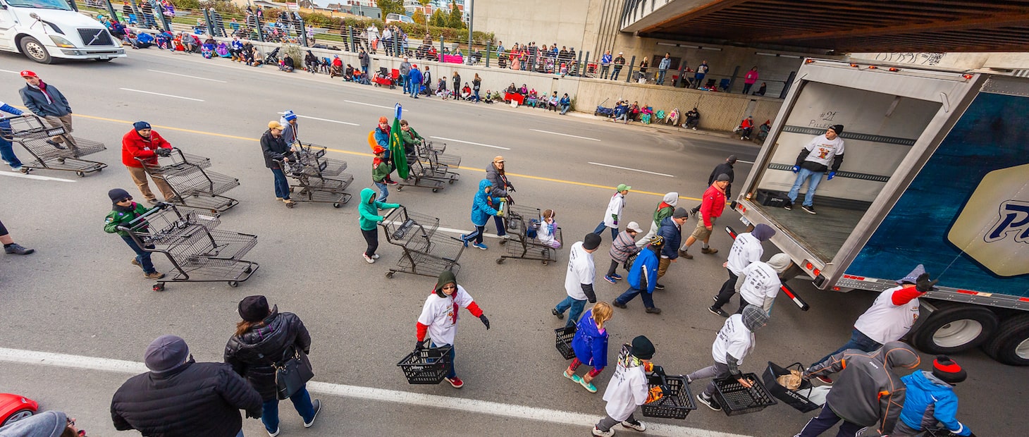 Onkel Hans Food Drive collecti