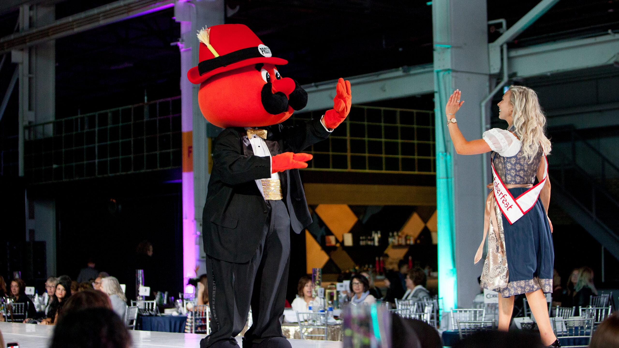 Feature Img Ambassadors Hans 2x Onkel Hans Amp Miss Oktoberfest